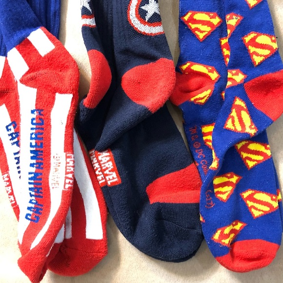 Mens Marvel and Superman 3 pairs socks size 9-11 - Picture 3 of 7